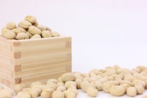 大豆と升(ます)