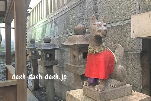 稲荷社の狐(朝日神社)