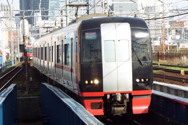 名鉄名古屋本線(2200系車両)