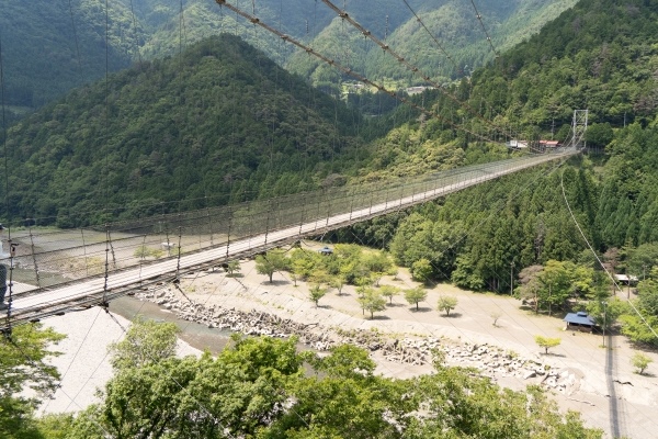 谷瀬の吊り橋(奈良県十津川村)