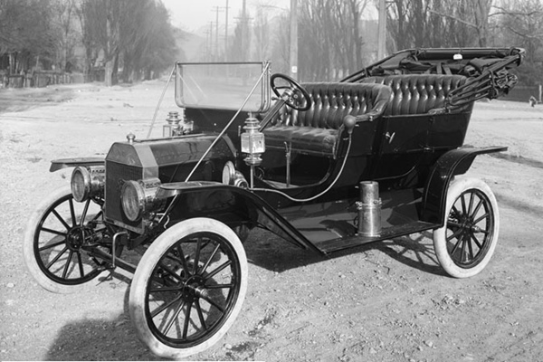 T型フォード(1910年式モデルT・ツーリング)
