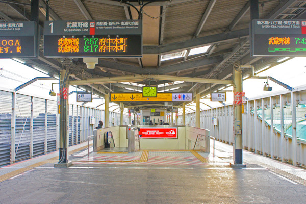 JR舞浜駅ホーム01