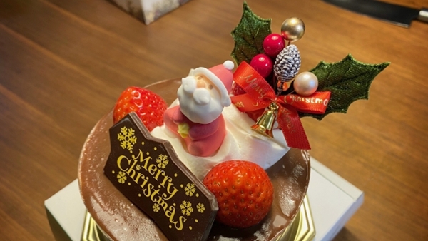 クリスマスケーキ(セイヨウヒイラギの飾り)01