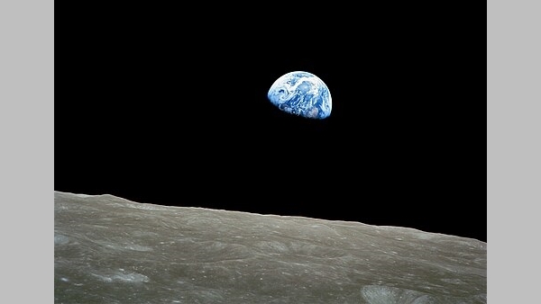 アポロ8号「地球の出」写真01